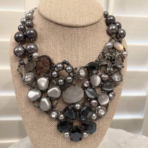 CHICO'S STUNNING Web Necklace Shades of Grey Crystals & Pearls Like NEW